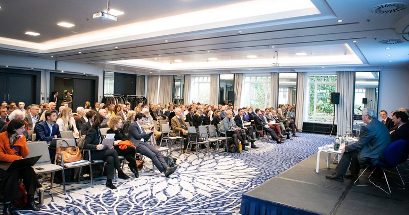 finance-watch-conference-2019_49131467801_o-1600x1067