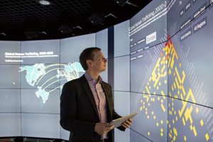 thomspnm--tojpeg_1502967625893_x2